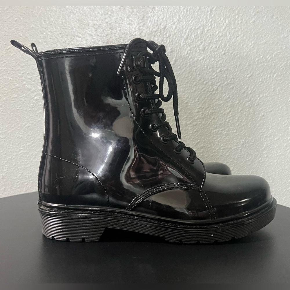 MICHAEL KORS Tavie Logo Tape Lace-Up Rain Combat Boot Fall Winter Outdoor - Picture 5 of 10